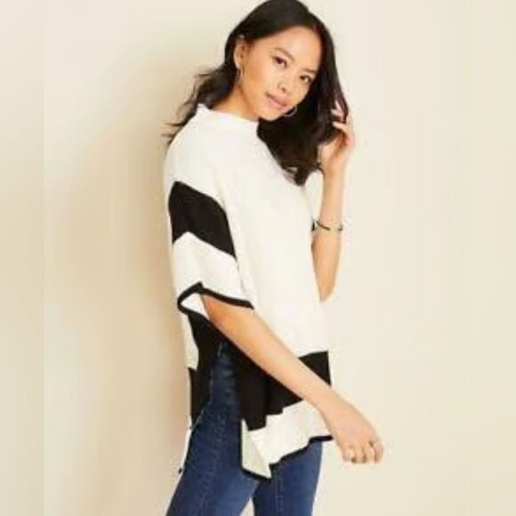 Ann Taylor black and white mock neck color block sweater size XS/S - Picture 1 of 8